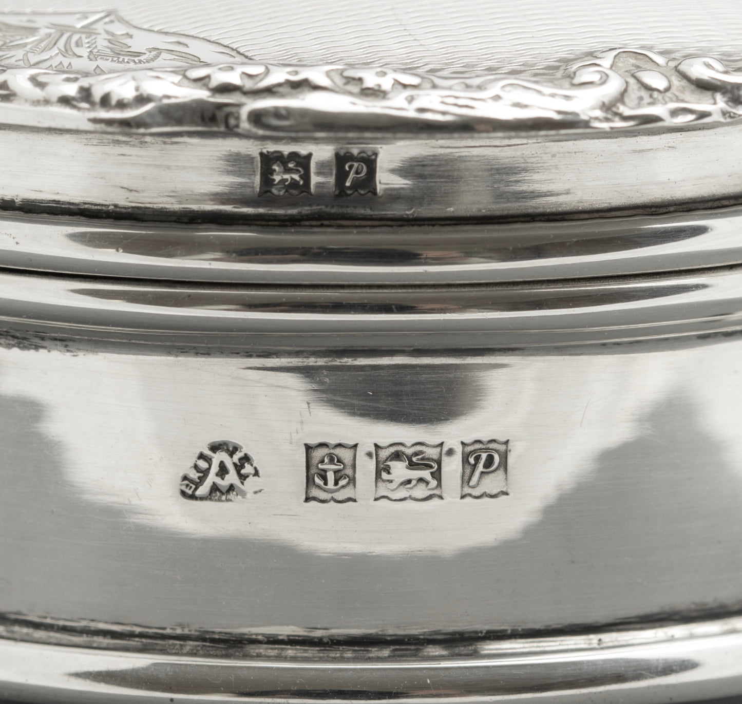 Vintage Sterling Silver Trinket Box Engine Turned Adie Brothers Hallmarked 1964 (B2585)