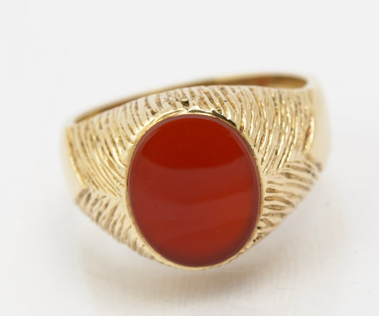 Vintage 9ct Gold Signet Ring With Carnelian Cabochon & Textured Detail Size Q (B2630)