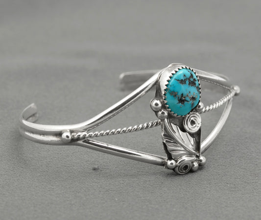 Vintage Sterling Silver Native American Design Bangle With Turquoise Cabochon (B2636)