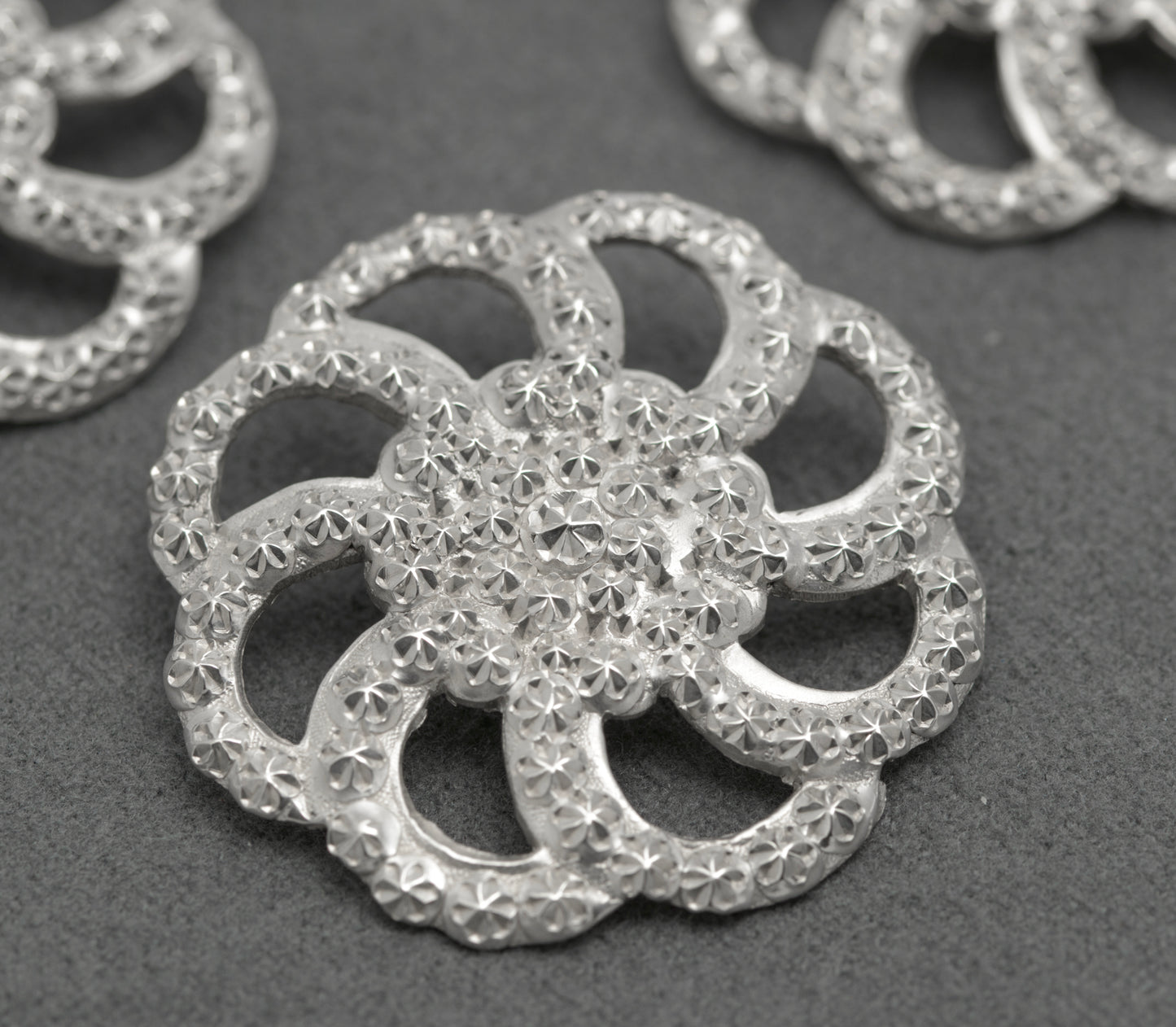 4 Antique Victorian/Edwardian Chester Sterling Silver Buttons By Charles Horner (B2639)