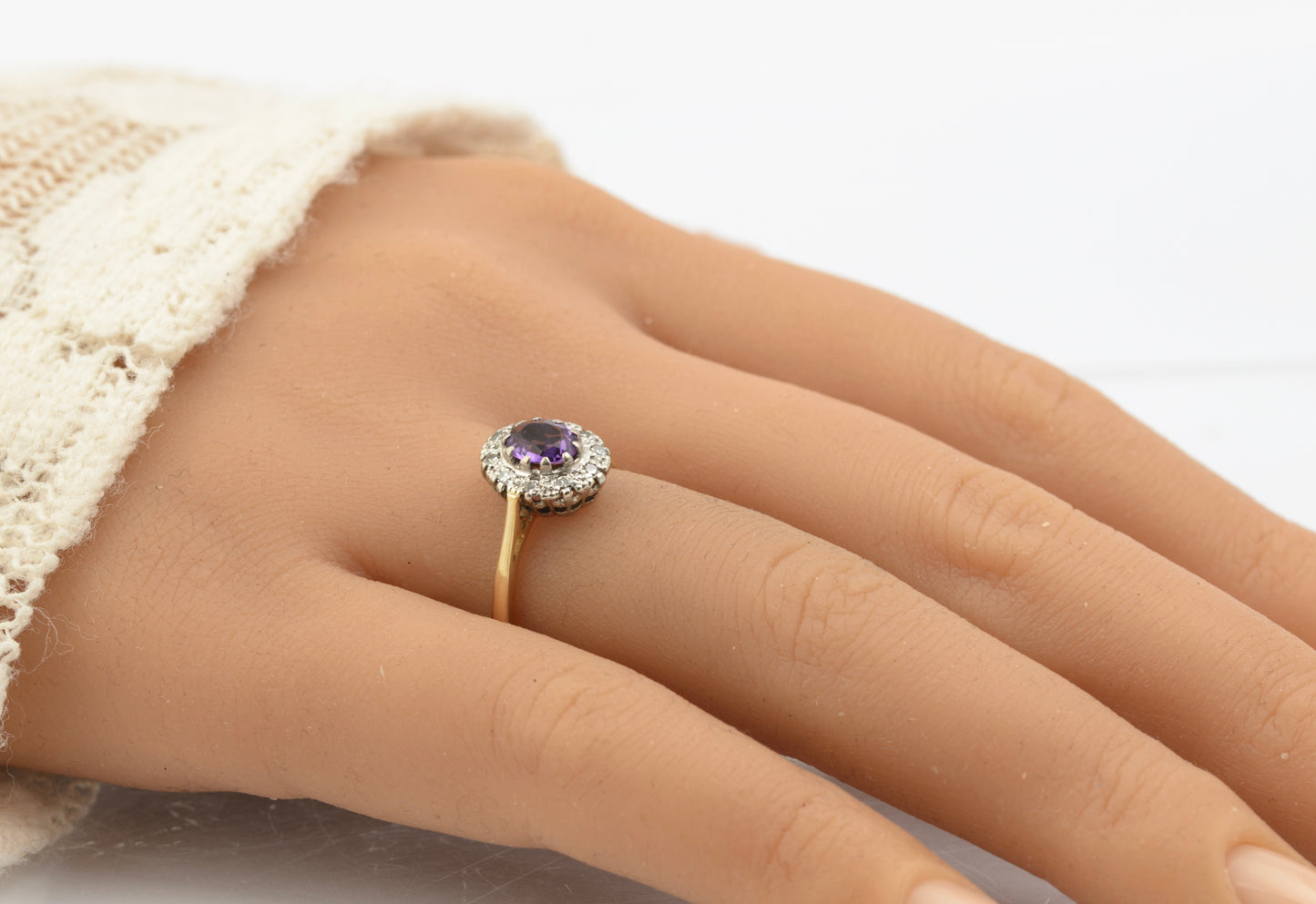 Vintage 9ct Gold & Natural Amethyst Ring With Diamond Halo UK Size N (B2665)