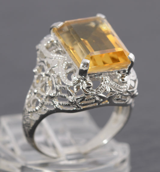 9ct White Gold & Emerald Cut Citrine Fancy Ladies Dress Ring UK Size N1/2 (C2711)