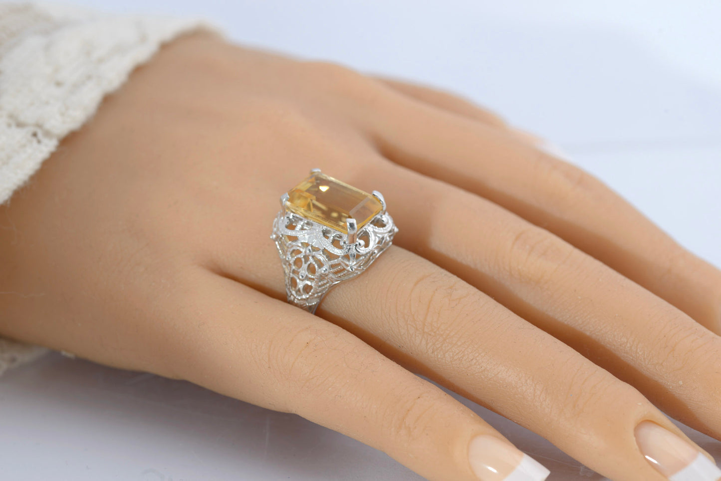 9ct White Gold & Emerald Cut Citrine Fancy Ladies Dress Ring UK Size N1/2 (C2711)