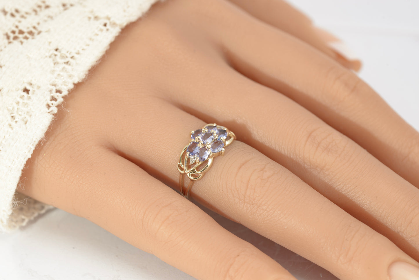Vintage 10K Gold & Natural Tanzanite Ring Art Nouveau Design UK Size M (C2737)