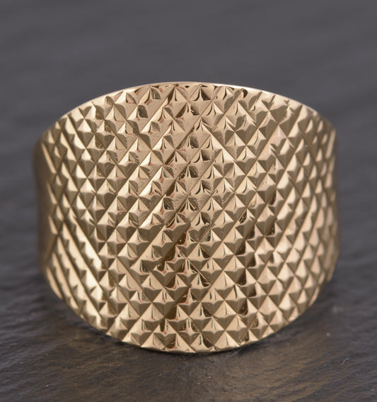 Vintage 9ct 375 Yellow Gold Wide Top Ring Diamond Cut Size T1/2 Unisex (C2769)