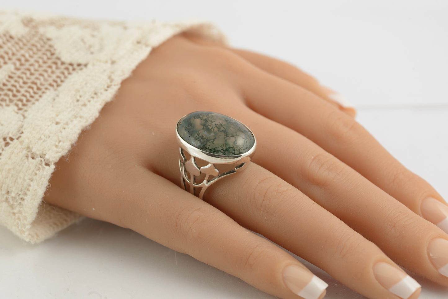 Vintage Sterling Silver & 16 Carat Huge Moss Agate Cabochon Statement Ring(C2779)