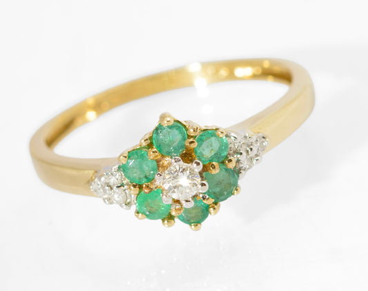 Vintage 9ct Gold Ring With Natural Diamonds & Emerald Halo Size Q1/2 Hallmarked (C2784)