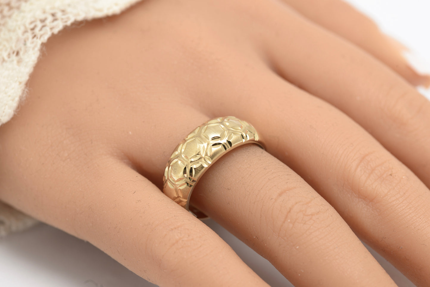 Vintage 9ct Solid Yellow Gold Honeycomb Design Bombe Ring Unisex Size U (C2909)