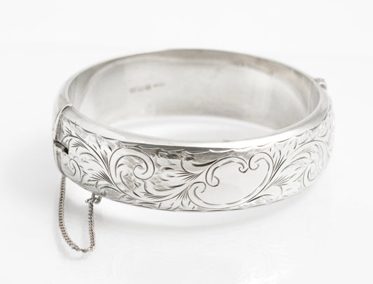 Vintage Sterling Silver Hinged Bangle - Harrods Hallmark 1961 Foliate Design (C2931)