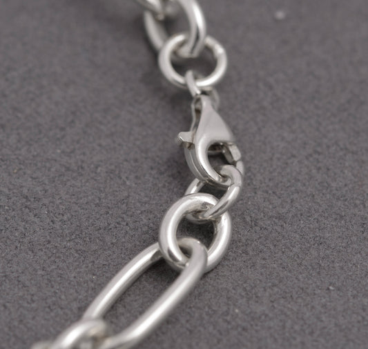 Contemporary Sterling Silver Trombone Link Charm Bracelet – 925 Marked – 18 cm (C2936)