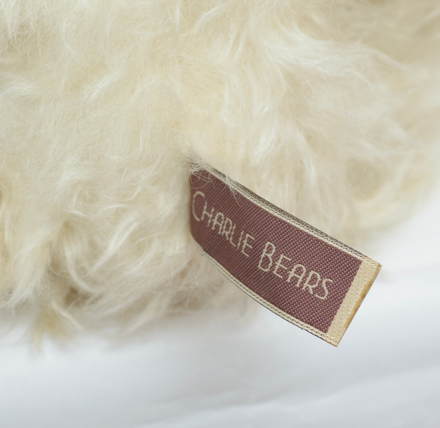 Charlie Bears Isabelle Lee Mohair Year Bear 2015 - Limited Edition 819/1000 ( CBM155395A )