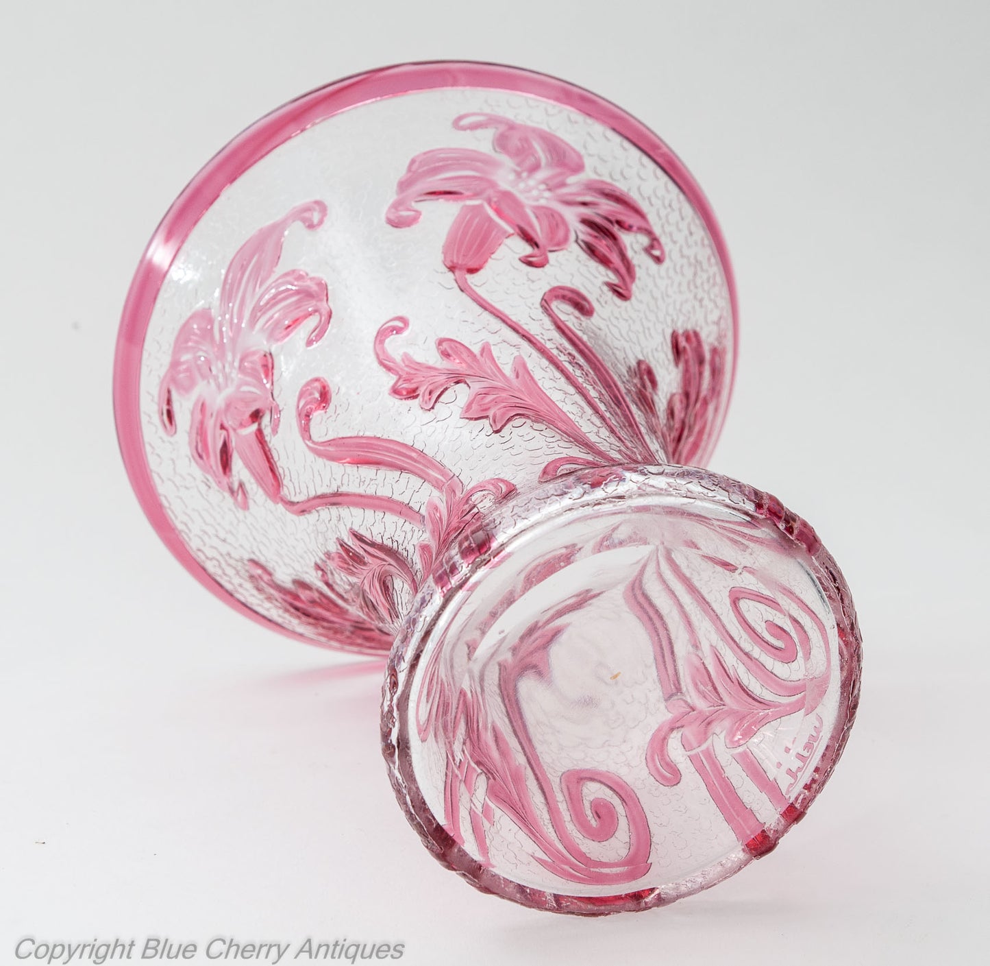Thomas Webb Cameo Fleur Lily Pattern Art Glass Vase in Cranberry and Clear (Code 1766)