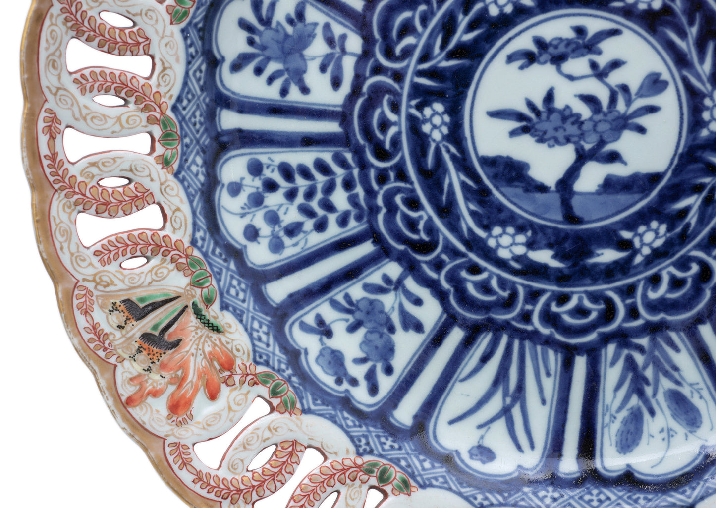 Antique Japanese Arita Imari & Blue & White Kraak Reticulated Porcelain Charger (Code 2509 A)