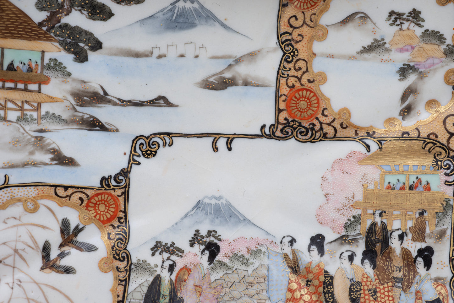 Antique Japanese Kutani Ware Hand Painted Porcelain Rolled Edge Dish - Meiji (Code 2518)