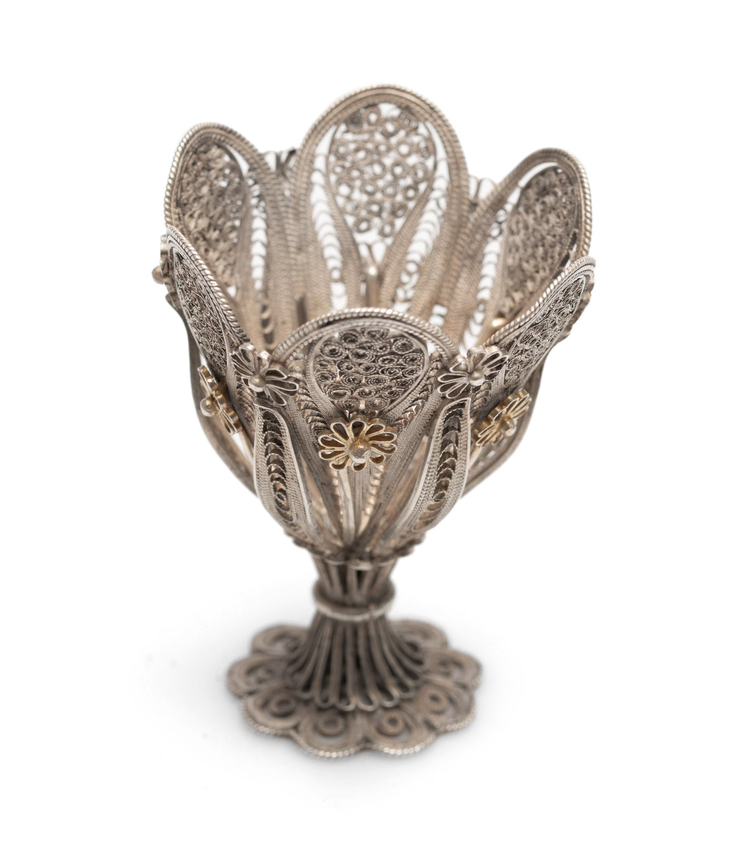 Antique Ottoman Islamic Silver Filigree Zarf of Petal Form with Flower Detail (Code 2565)