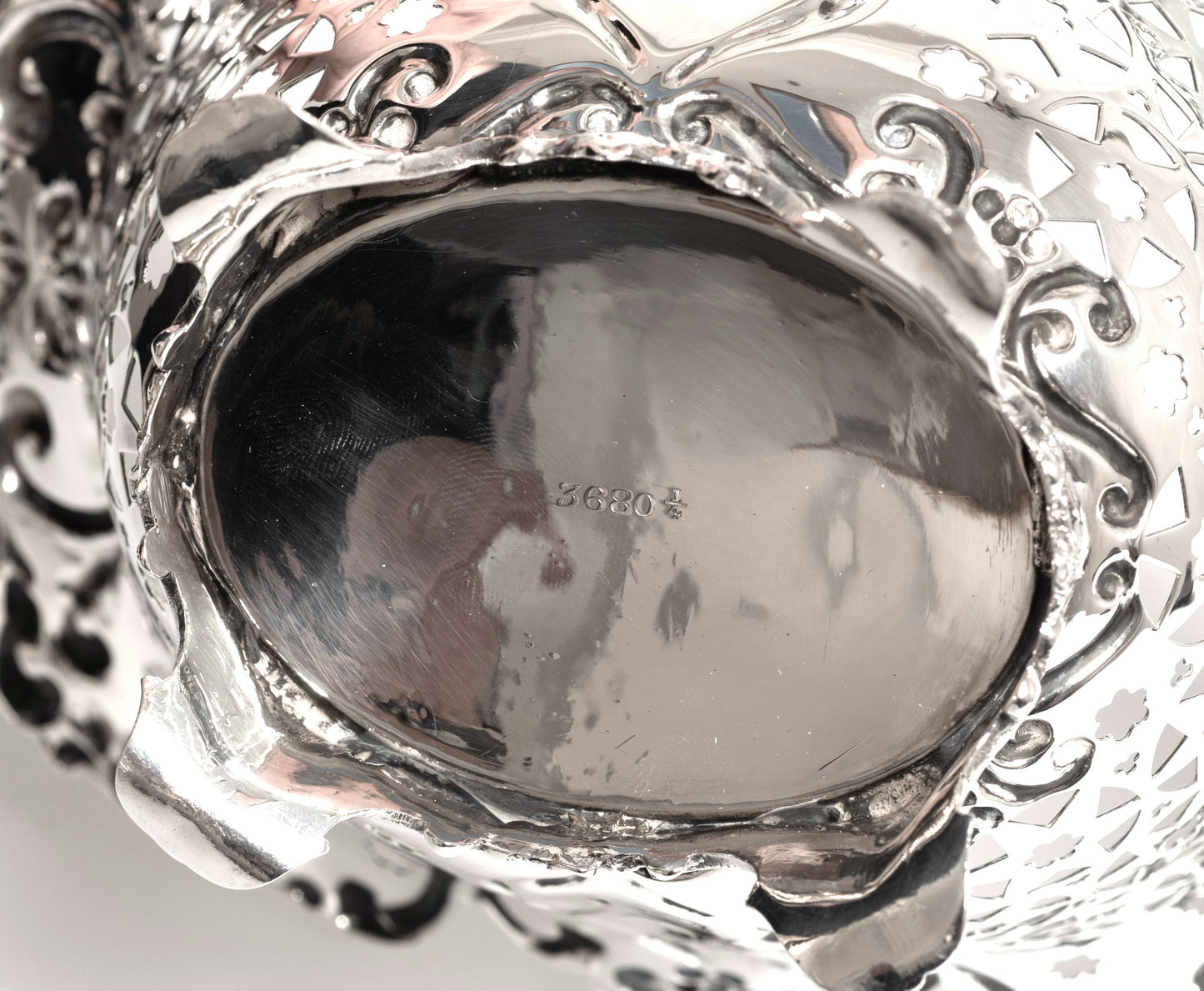 Fine Quality Victorian Silver Pierced Sweetmeat Basket by Joseph Rodgers 1899 (Code 2762)