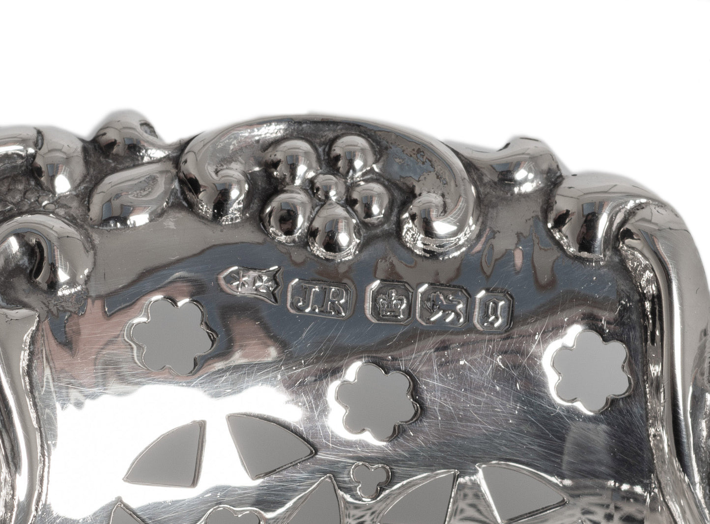Fine Quality Victorian Silver Pierced Sweetmeat Basket by Joseph Rodgers 1899 (Code 2762)