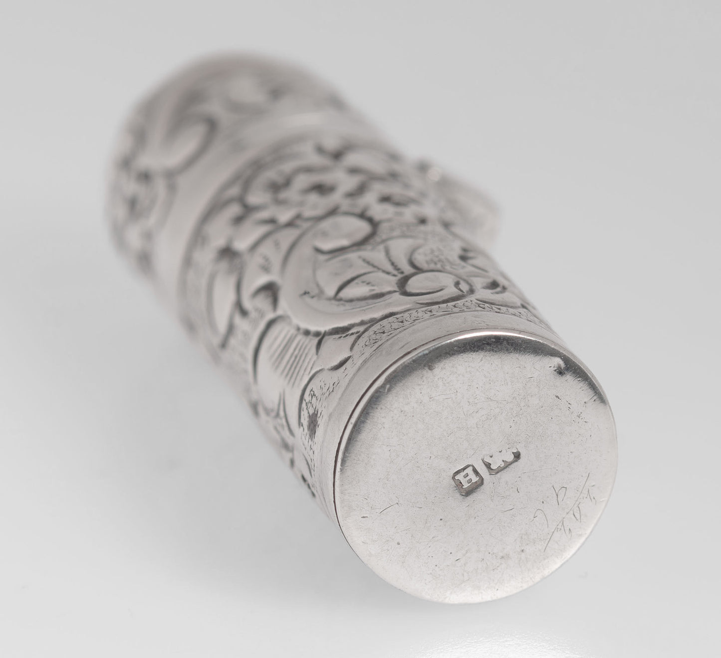 Antique Victorian Sterling Silver & Glass Scent Bottle Chester Hallmark 1891 (3000)