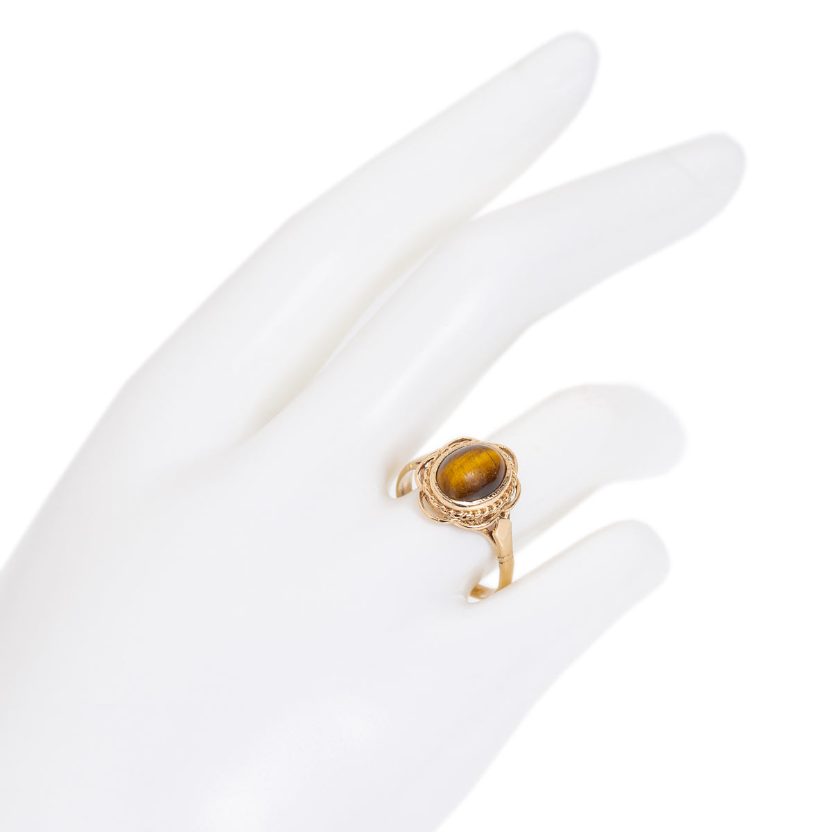 Vintage 9ct Gold Tigers Eye Cabochon Ring With Decorative Mount Birmingham Hallmark 1970 (Code A1028)