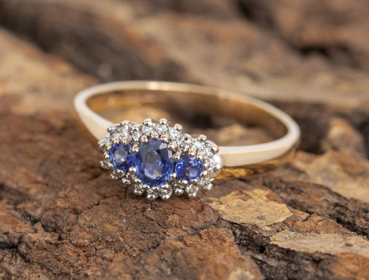 9ct Gold & Cornflower Blue Sapphire Trilogy Ring With Diamond Halo UK Size M (Code A1085)