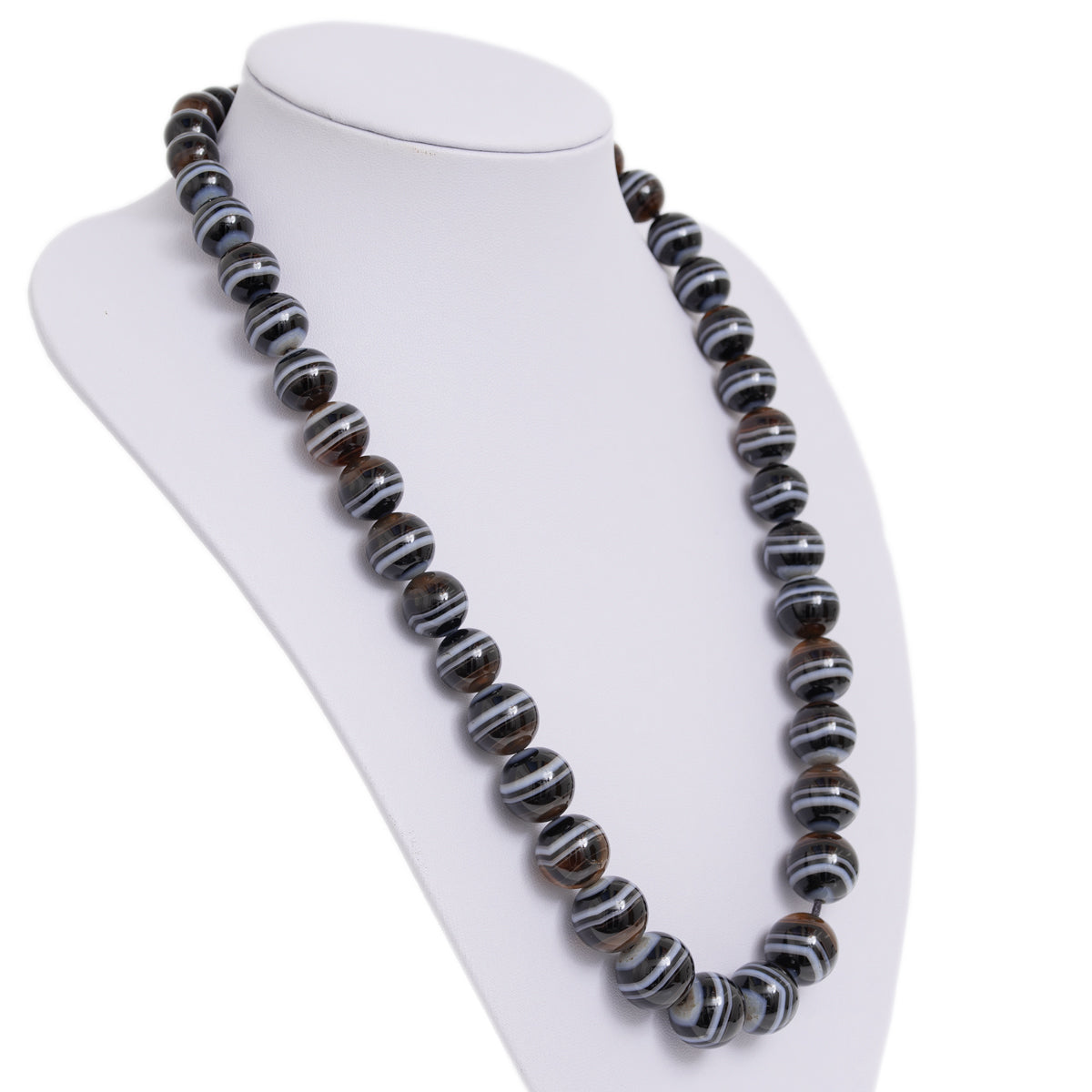 Antique Victorian Bulls Eye Banded Agate Large Graduated Beaded Necklace c.1870 (A1165)