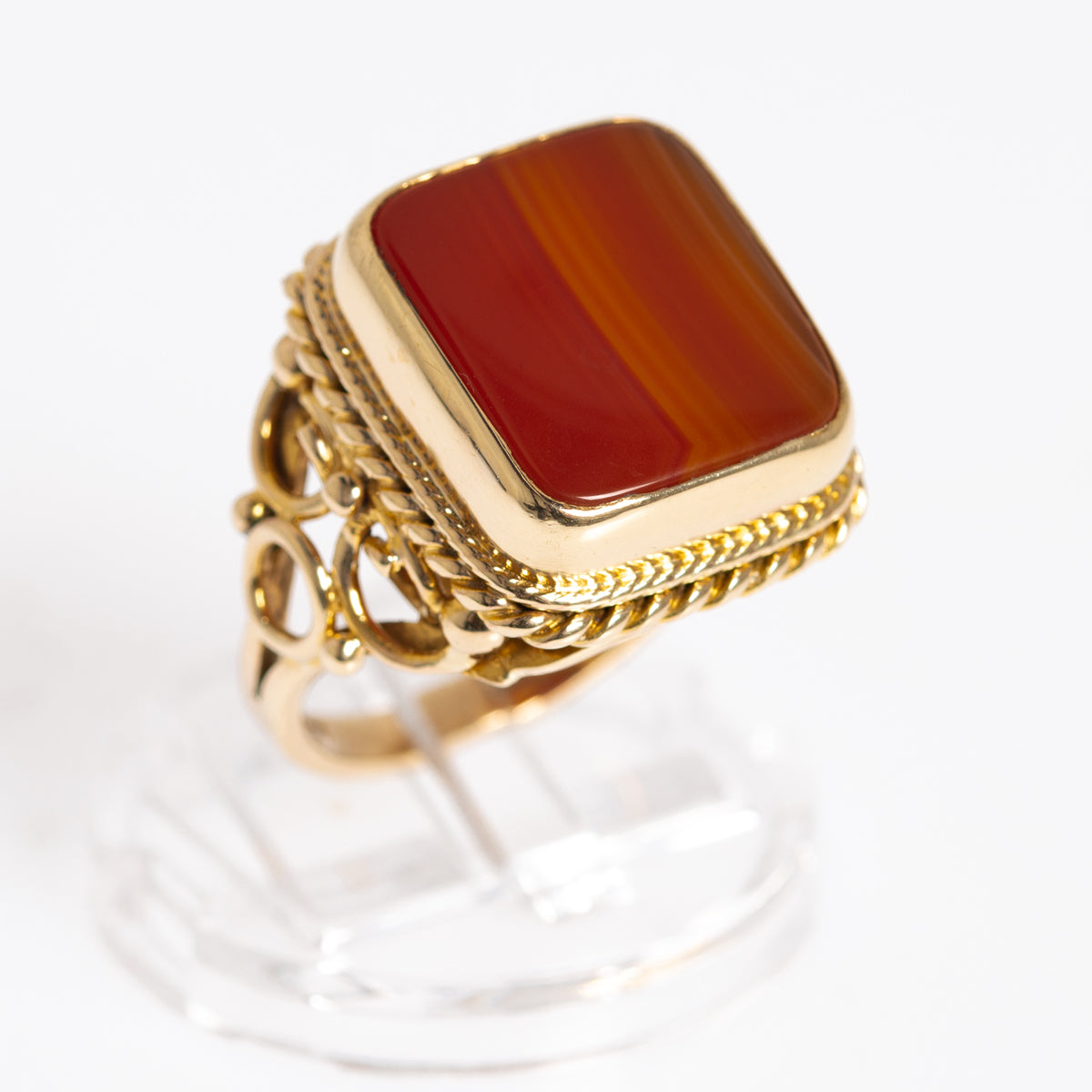 Vintage 9ct Gold Large Signet/Dress Ring Banded Carnelian & Fancy Mount (A1250)