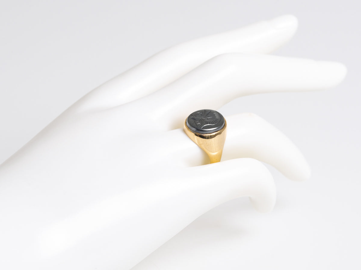 Vintage 9ct Gold Signet Ring With Intaglio Carved Centurion Head Hematite Stone (A1260)