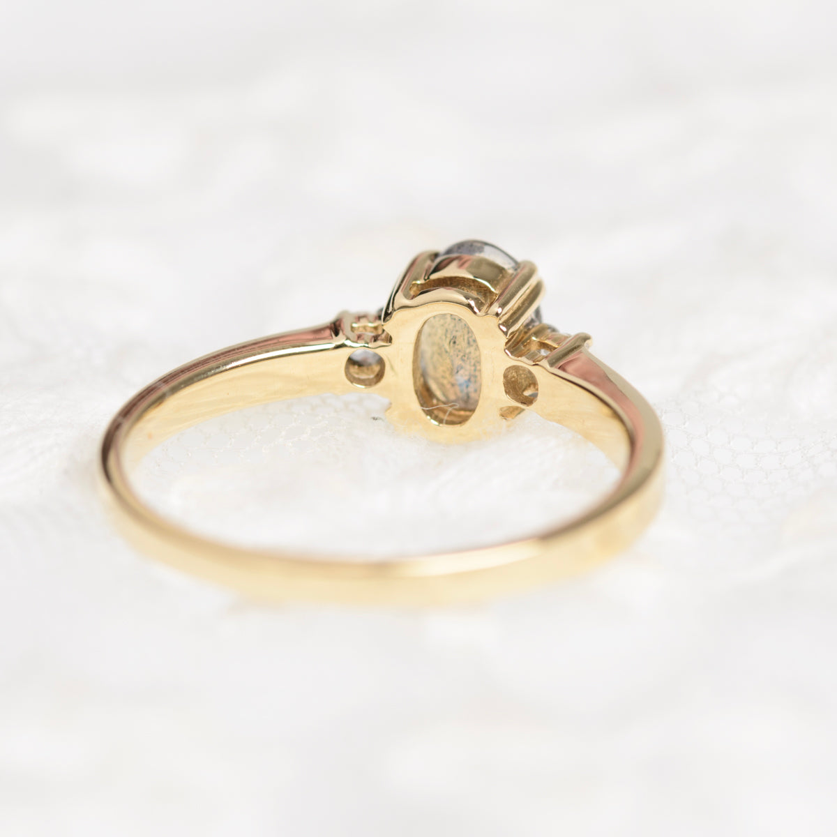 9ct Gold Ring Labradorite Solitaire With Clear Gemstone Accents (A1431)