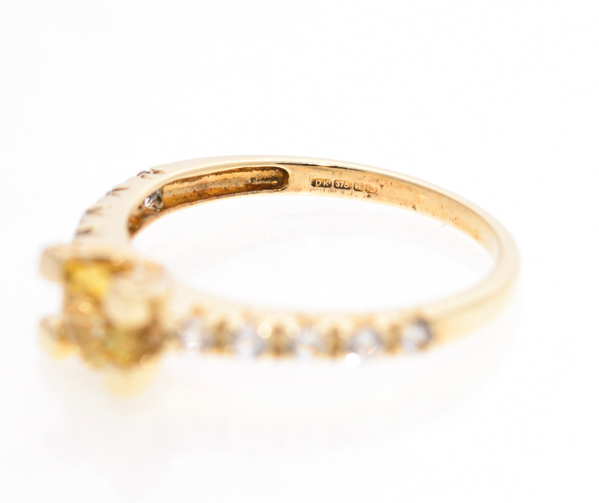 Golden Heliodor Gemstone Ring In 9ct Gold With White Topaz Shoulder Decoration (A1445)
