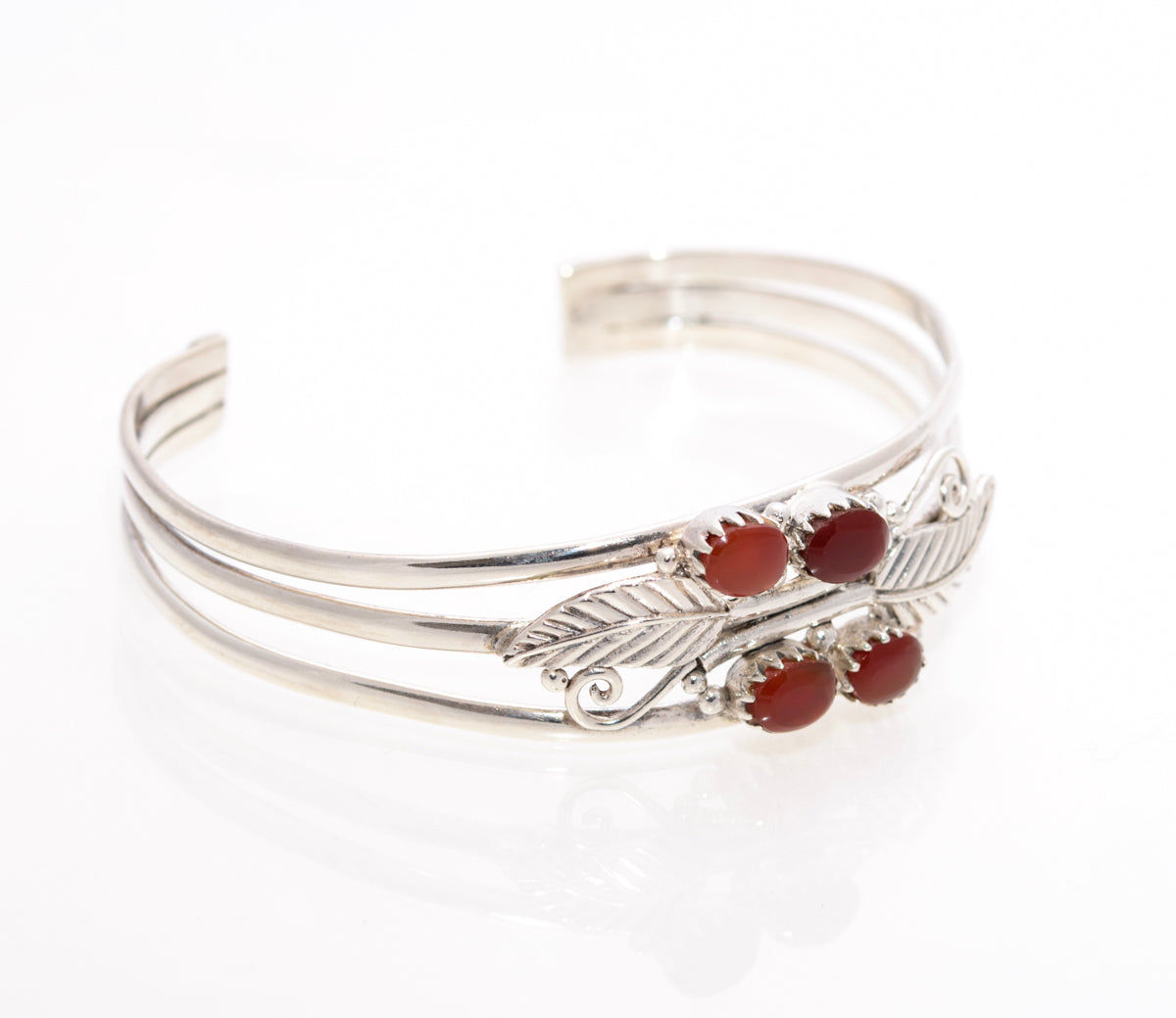 Vintage Sterling Silver Bangle/Bracelet Hand Made Leaves & Carnelian Gemstones (A1449)