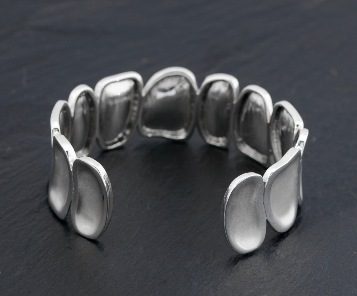 Vintage Sterling Silver Bangle Artisan Hand Made Pebble Shape Panels (A1454)