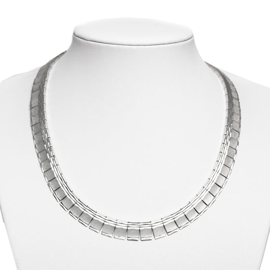 Vintage 1960's High Quality Textured Silver Panel Necklace Hallmarked (Code A424)