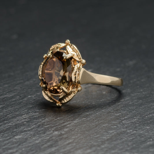Vintage 9ct Gold & Smoky Quartz Ring With Decorative Mount Birmingham Hallmark 1979 Size O1/2 (Code A745)