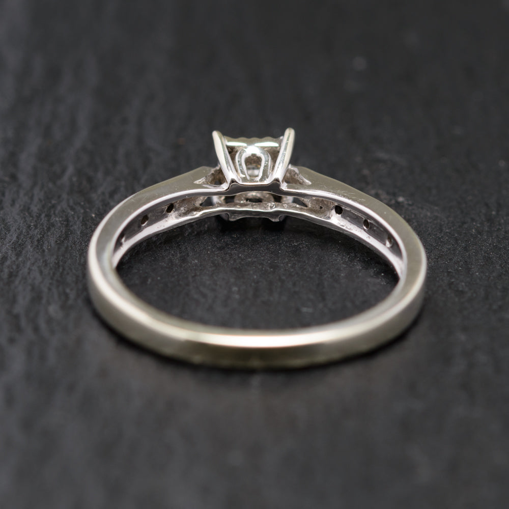 Elegant 9ct White Gold & Diamond Ring UK Size J 1/2 Hallmarked London (Code A767)