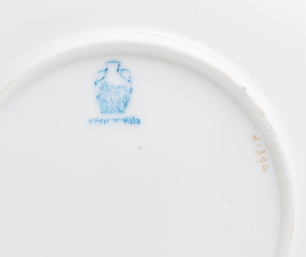 Antique Wedgwood China Hand Painted Dessert/Cabinet Plate Winter Cottage (3123)