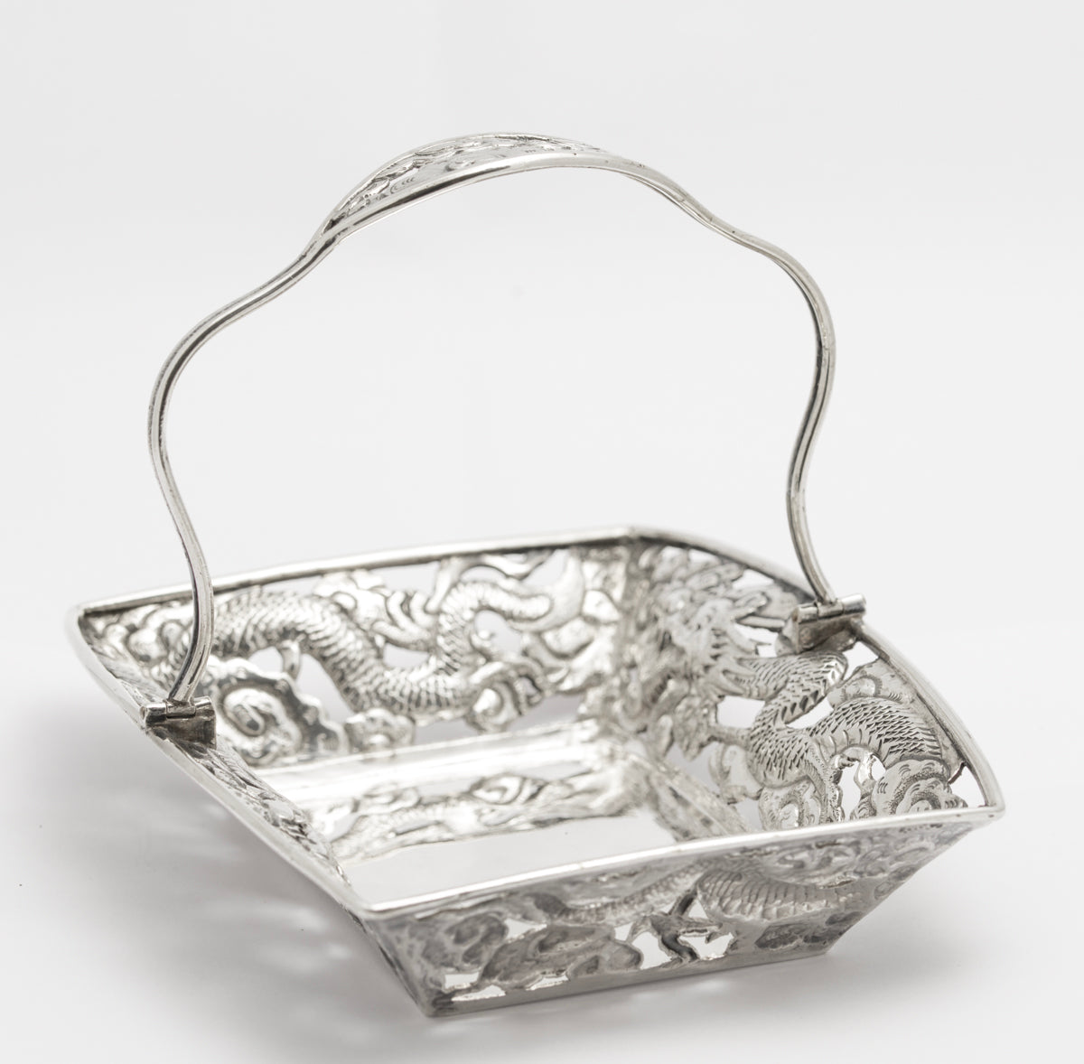 Antique Japanese Silver Swing Handle Basket Meiji Period Dragons & Clouds(3244)