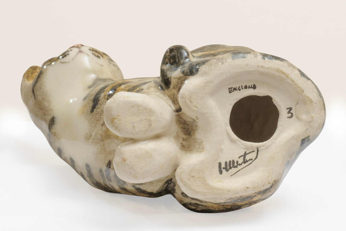 Vintage Winstanley Size 3 Pottery Sitting Tabby Cat With Glass Eyes - Signed (3289)