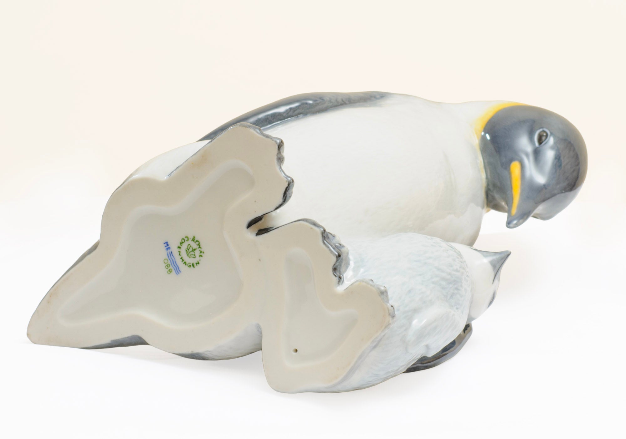Vintage Royal Copenhagen Penguin & Chick Figure Model 088 (3290)