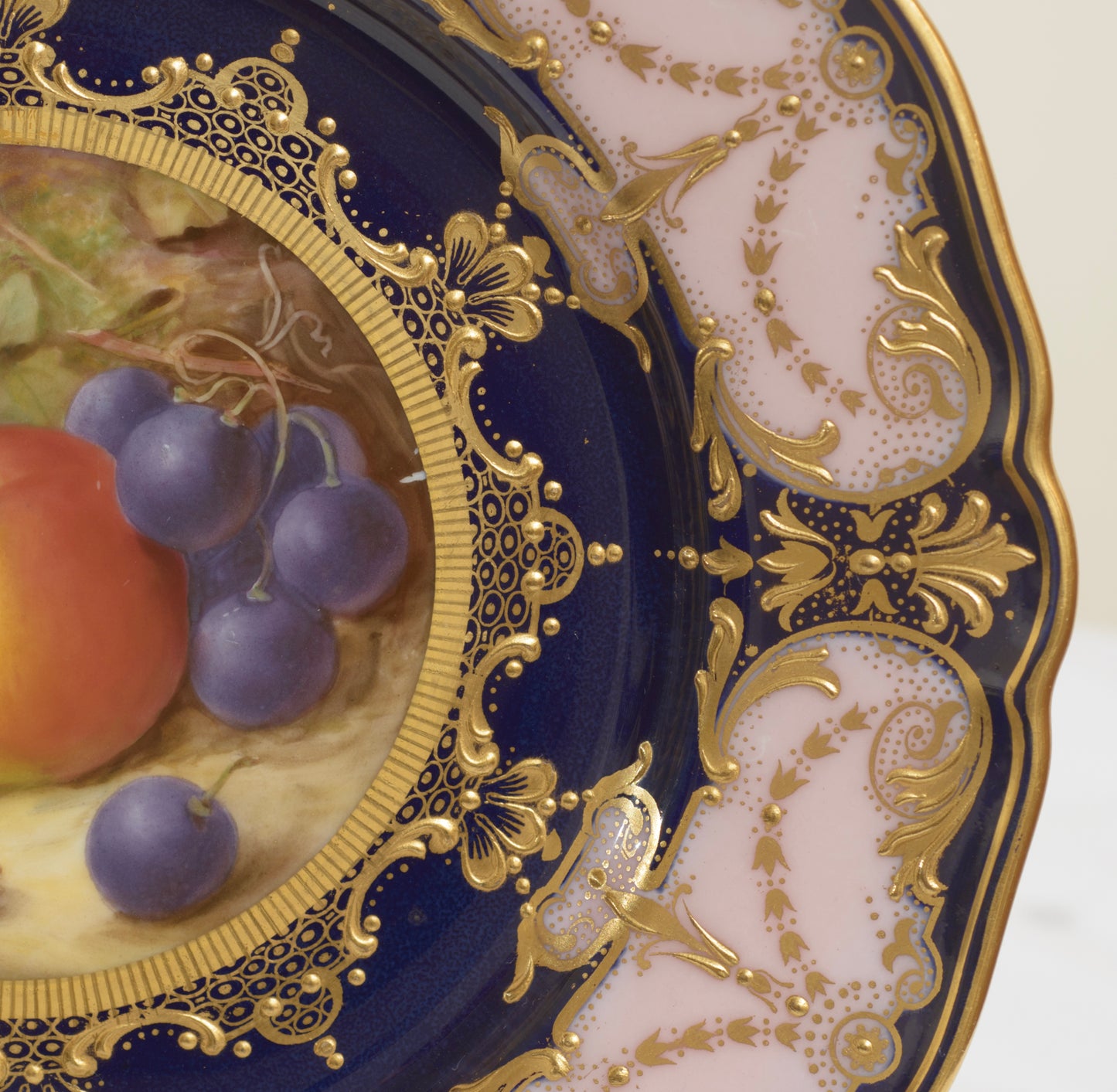 Antique Royal Worcester Hand Painted Fruit Cabinet Plate by Seabright (3291)