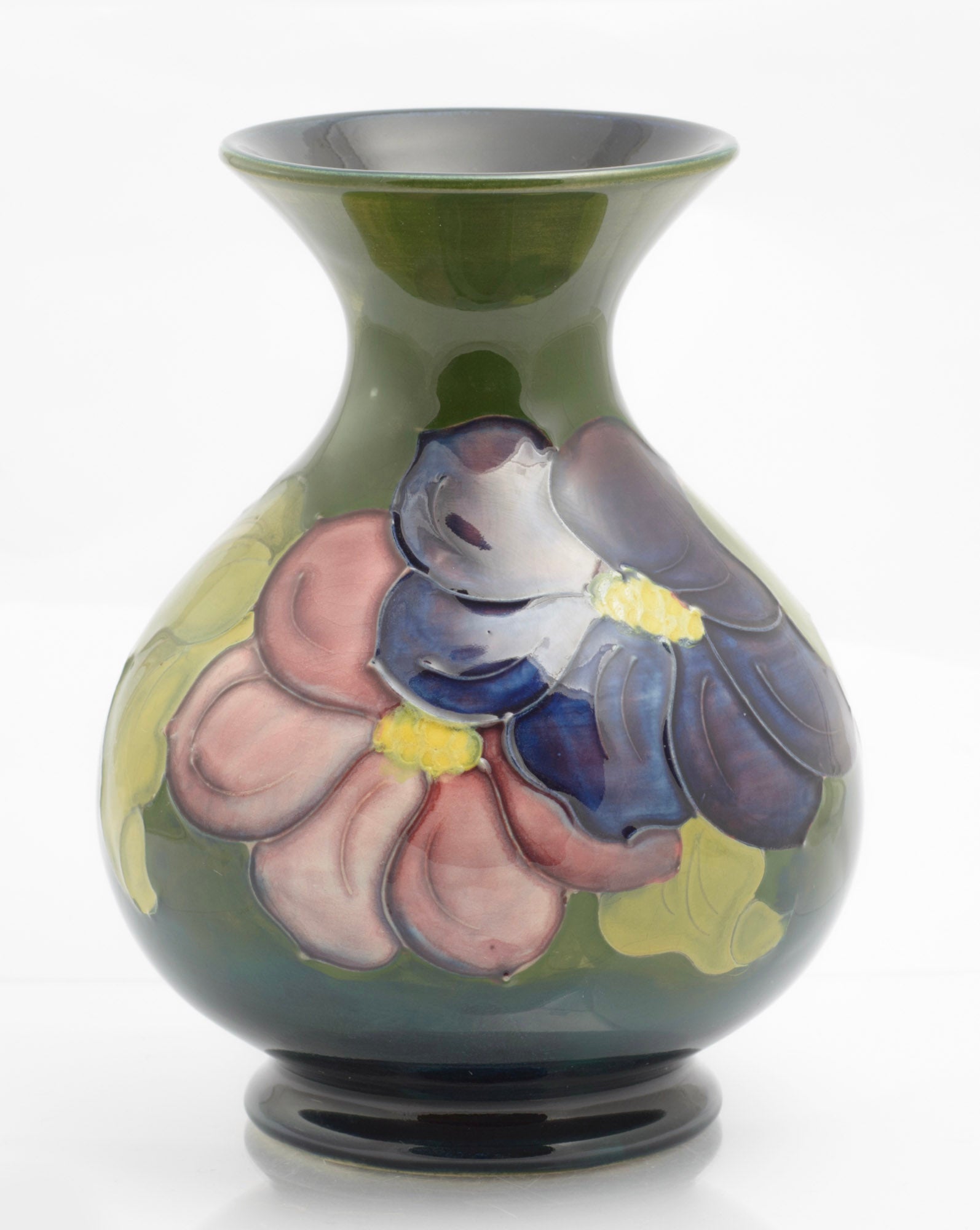 Vintage Moorcroft Tubelined Clematis Pattern Art Pottery Vase Green / Blue(3343)