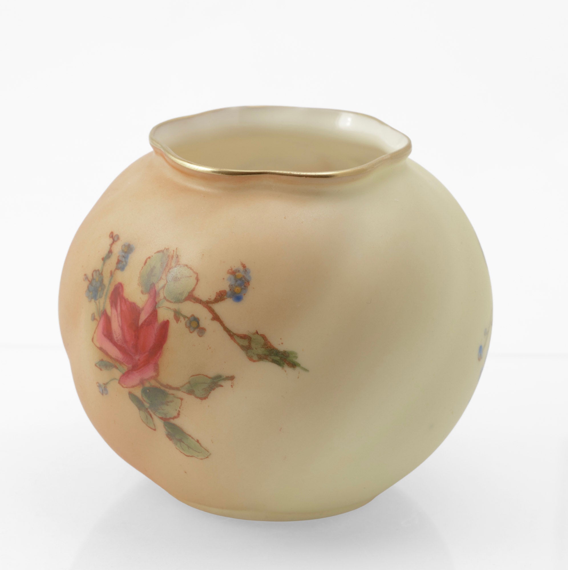 Antique Royal Worcester blush ivory posy vase - reverse showing single rose on pale cream ground, 1914