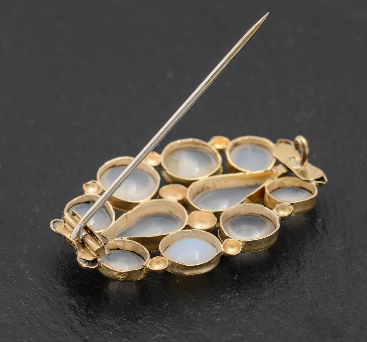 Antique Georgian Brooch/Pin With Natural Moonstones Pinchbeck Setting (A1173)