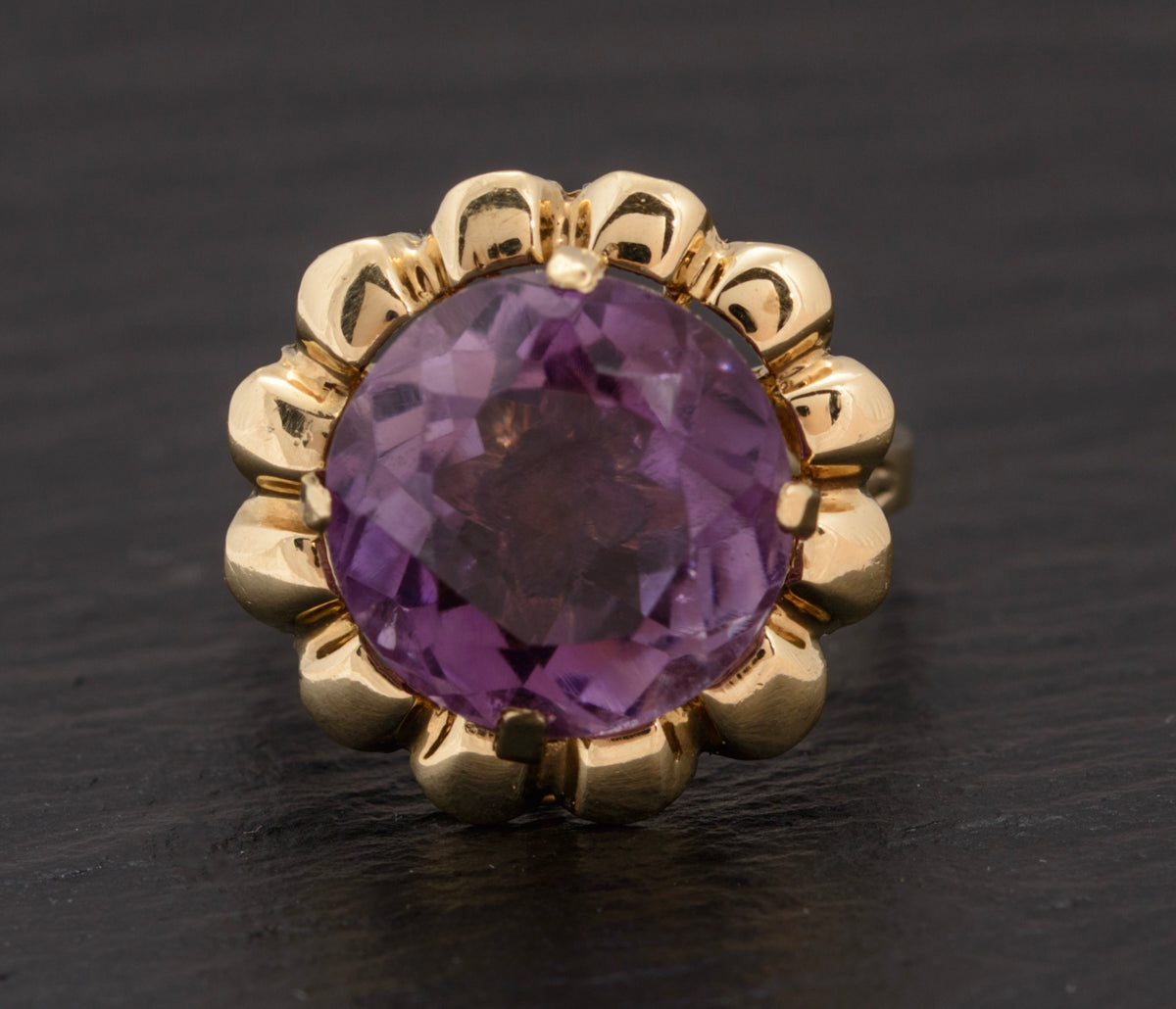 Vintage 9ct Gold Ring With Natural Amethyst Gemstone Modernist Design c.1960 (A1532)