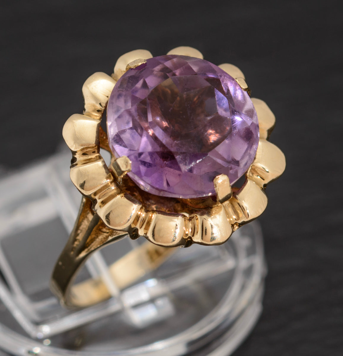 Vintage 9ct Gold Ring With Natural Amethyst Gemstone Modernist Design c.1960 (A1532)