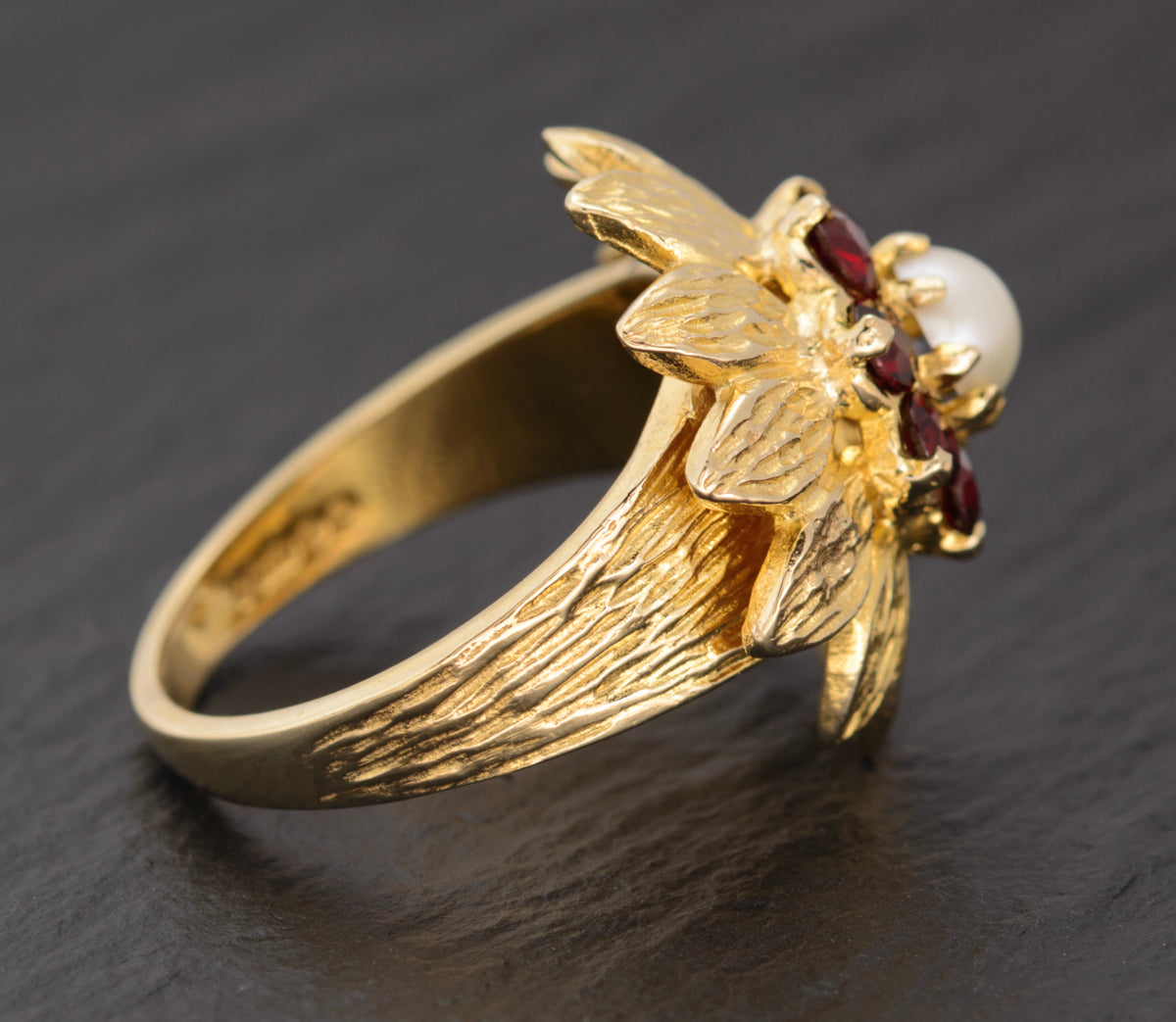 Vintage 9ct Gold Cocktail Ring 1970's Retro With Garnet & Cultured Pearl (A1536)