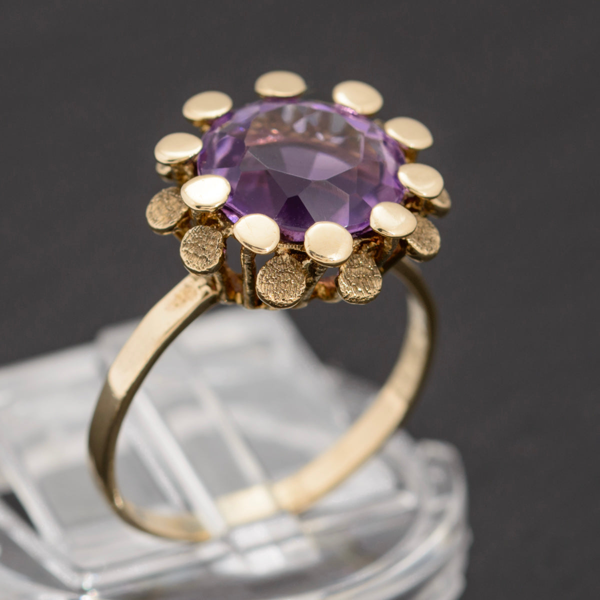 Vintage Modernist Amethyst Gemstone Ring In 9ct Gold 1970's Retro (A1539)