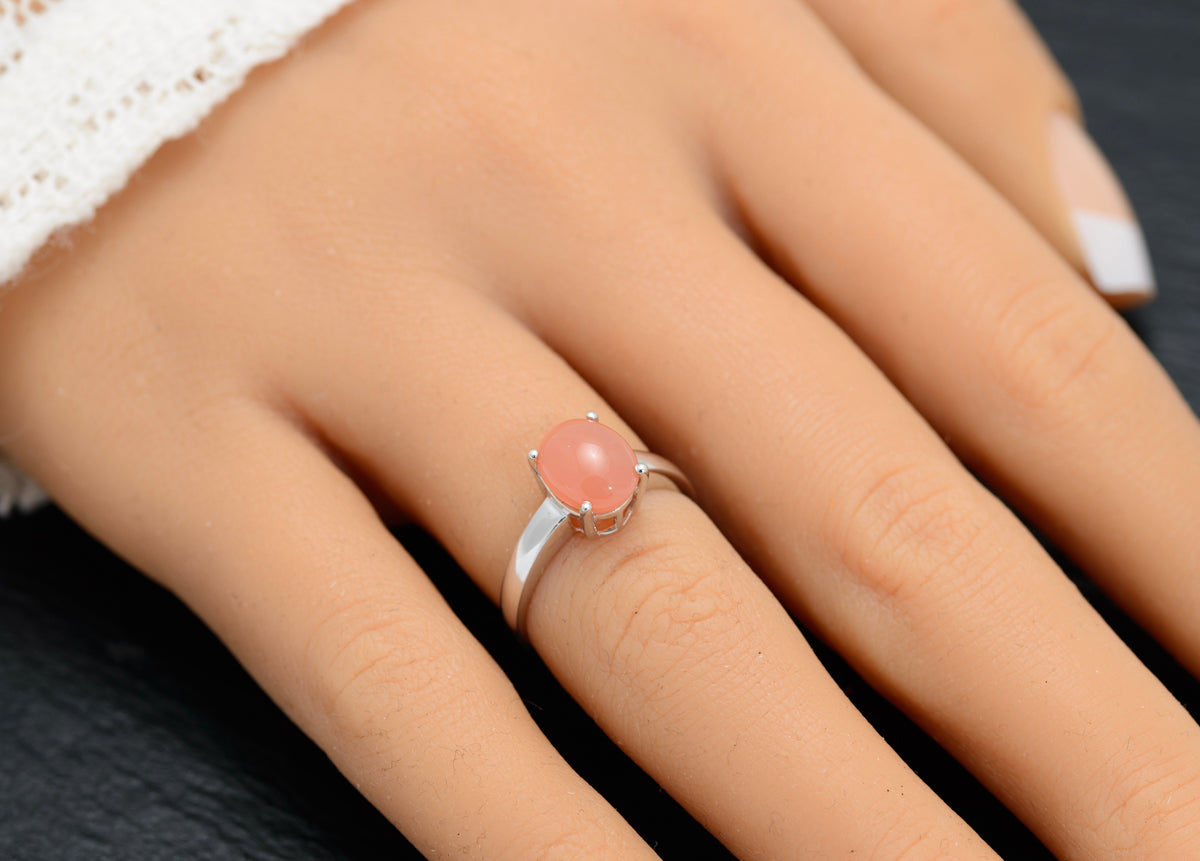 White Gold Solitaire Ring With Peach Moonstone Cabochon Birmingham 2005 QVC (A1573)