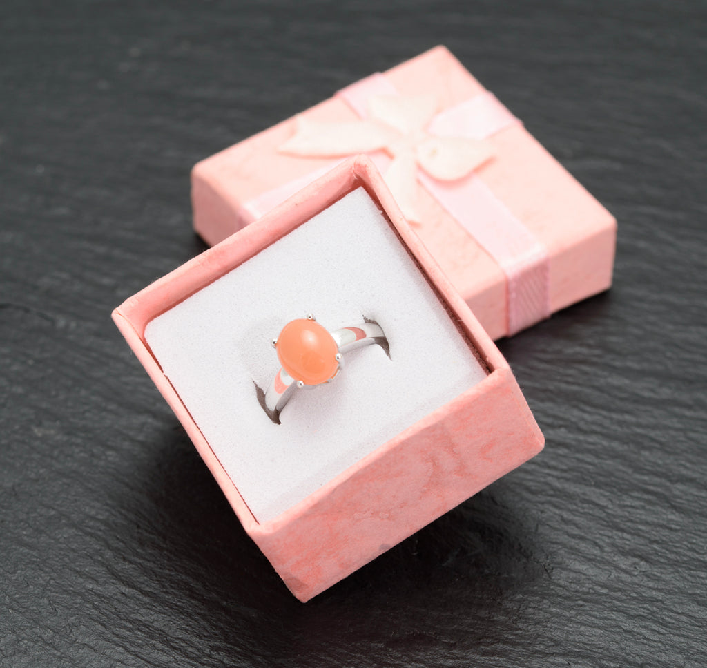 White Gold Solitaire Ring With Peach Moonstone Cabochon Birmingham 2005 QVC (A1573)