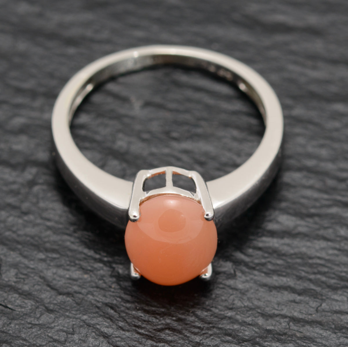 White Gold Solitaire Ring With Peach Moonstone Cabochon Birmingham 2005 QVC (A1573)