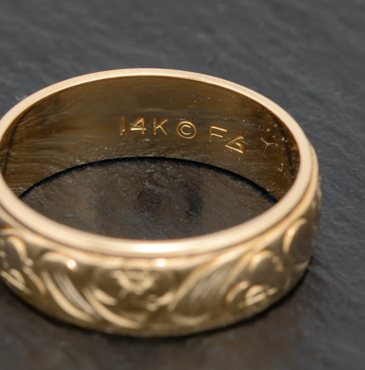 Vintage 14K 14ct Solid Gold Wedding Ring Band With Engraved Floral Design (A1583)